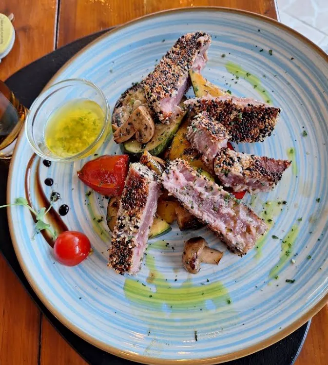 Sesame tuna fillet